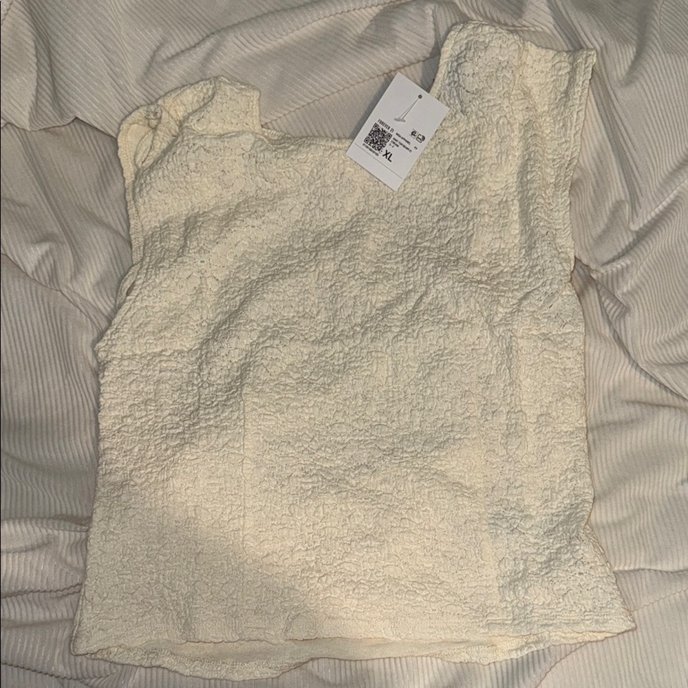 NWT Forever 21 women’s floral top